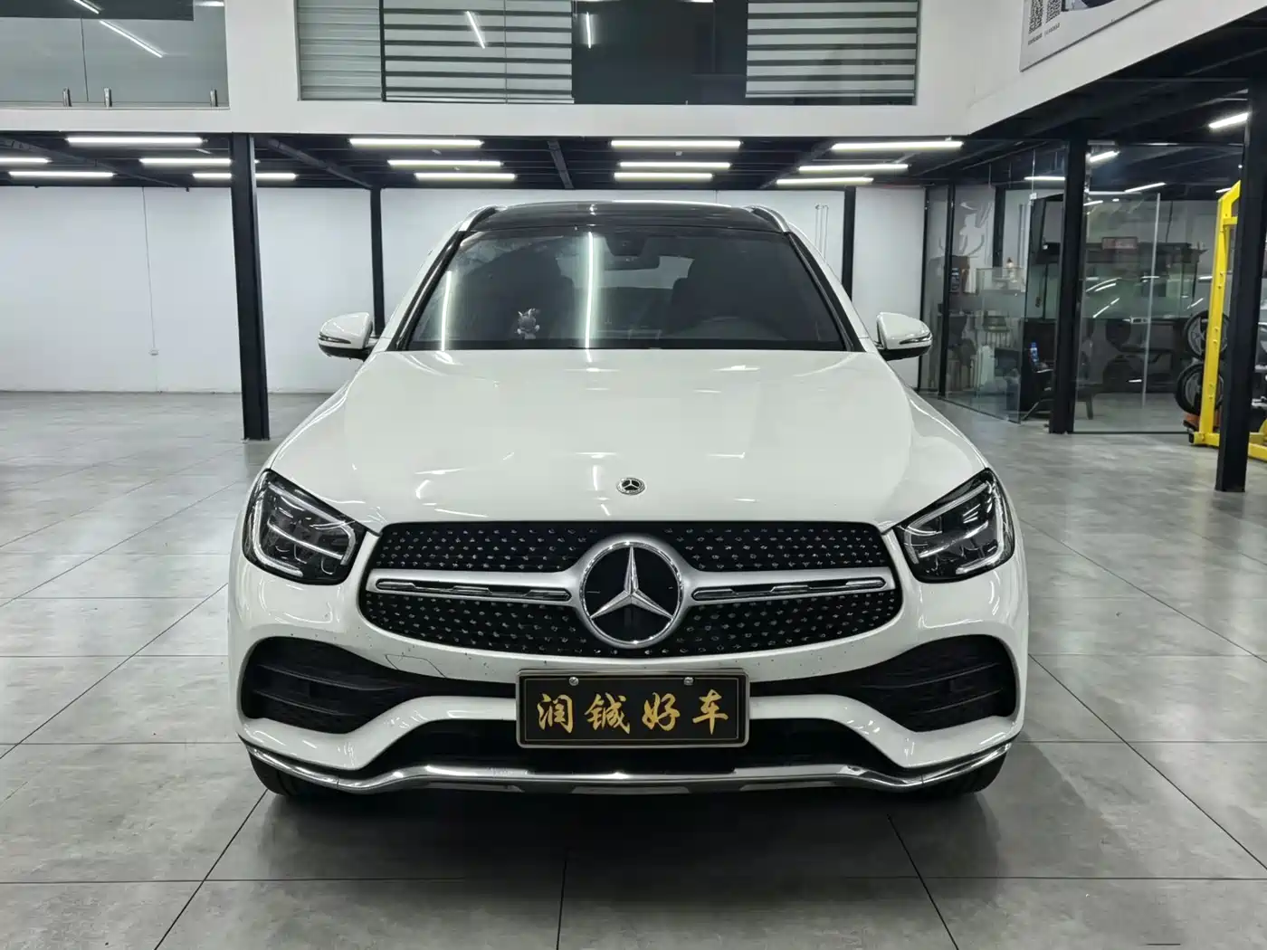 Mercedes-Benz GLC 2022 Model GLC 260 L 4MATIC Luxury Edition фото 2