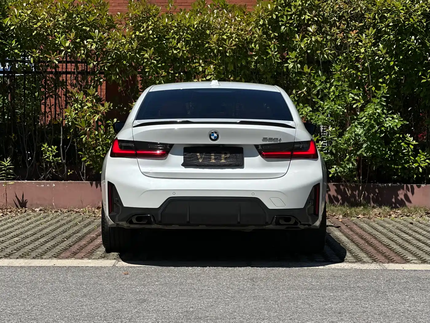 BMW 3 Series 2024 325i M Sport Shadowline Package фото 22