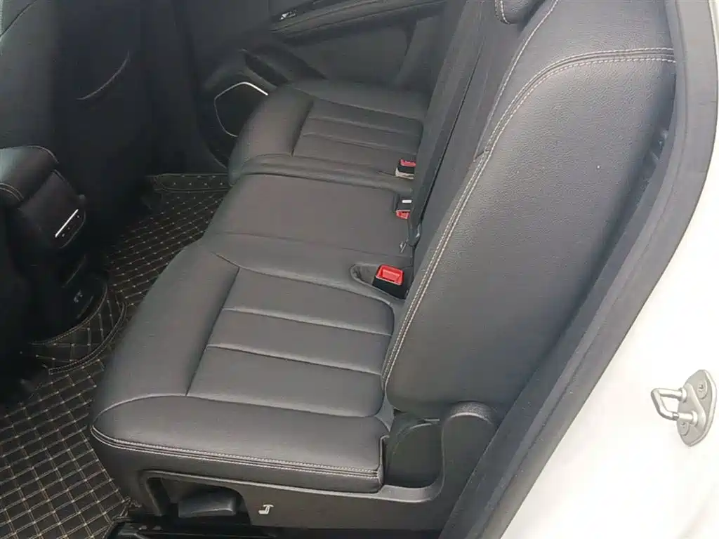 BYD Song MAX 2021 Upgrade 1.5T Automatic Luxury Edition 7-Seater фото 17