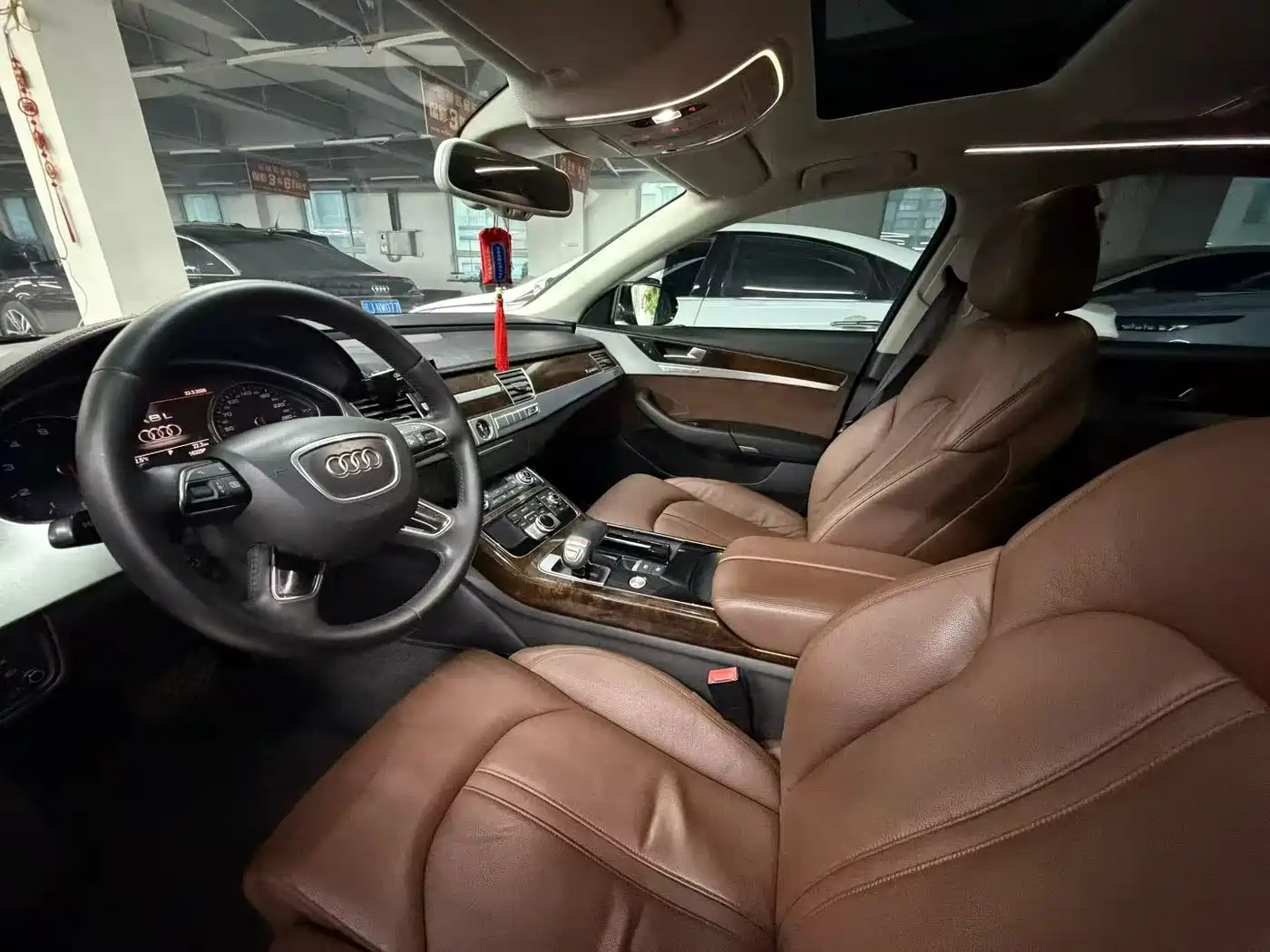 Audi A8 2014 A8L 45 TFSI quattro Comfort фото 4