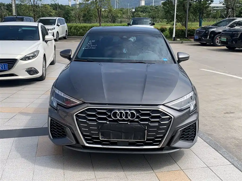 Audi A3 2024 Model A3L Limousine 35 TFSI Luxury Sport фото 2
