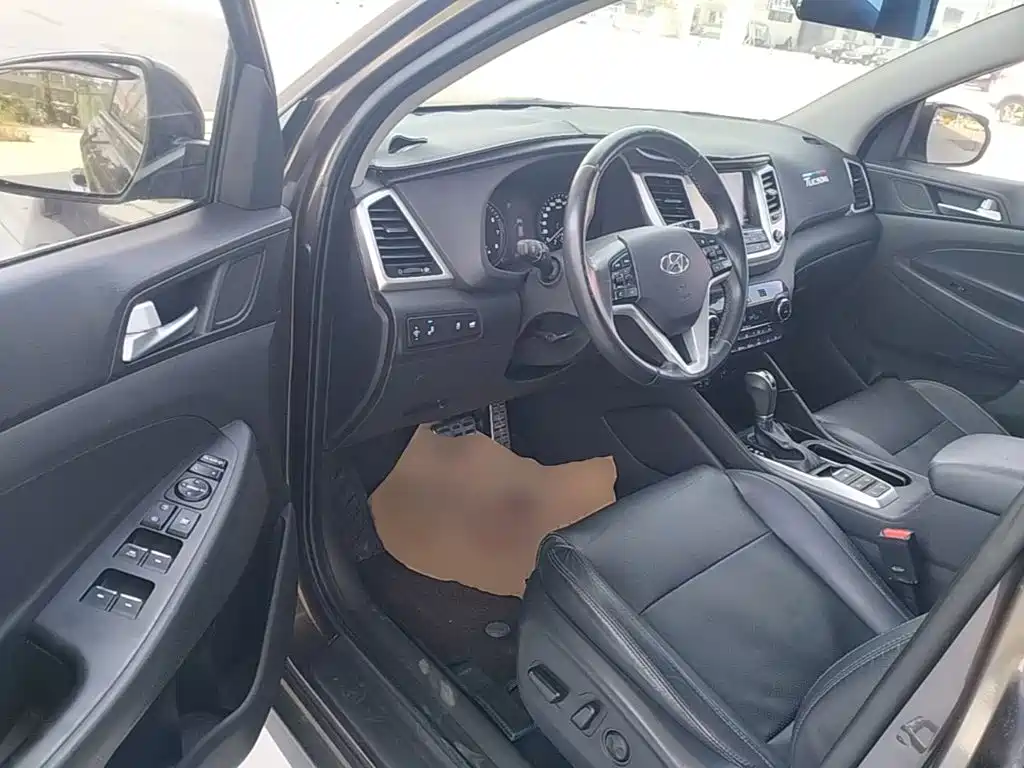 Фото 16 - Hyundai Tucson