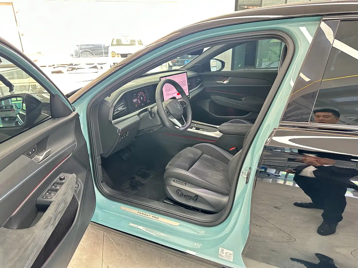 Volkswagen Passat 2025 Model Pro 380TSI Starlight Dragon Premium Edition фото 7