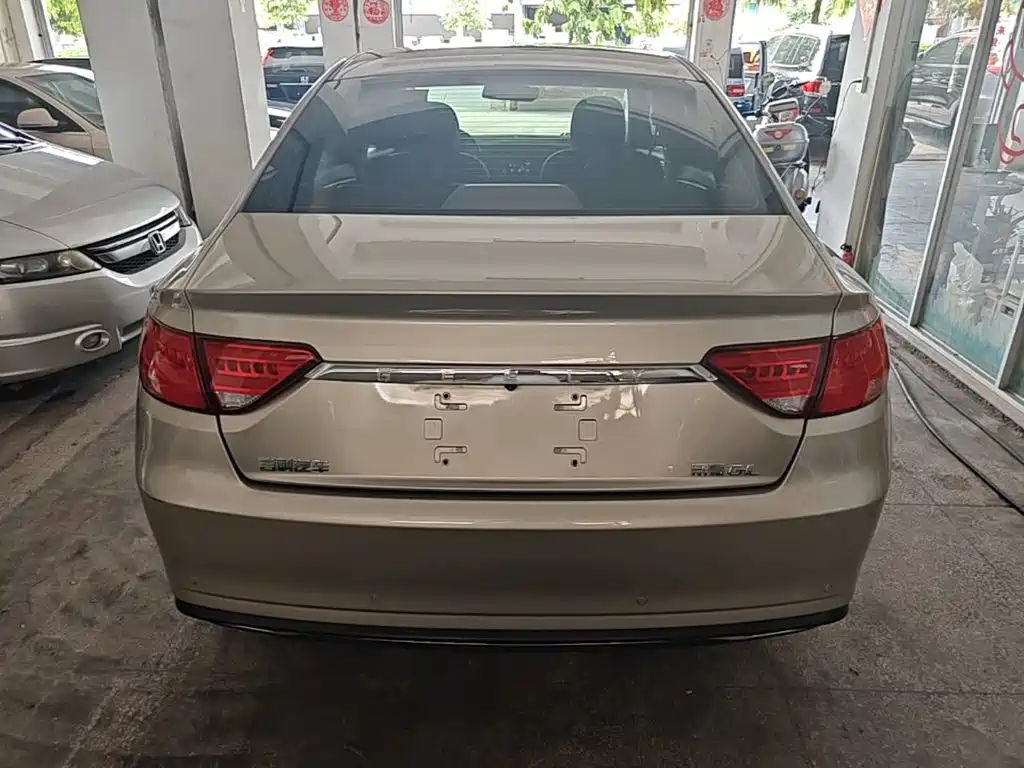 Geely Emgrand GL 2020 2020 1.4T CVT Asian Games Edition