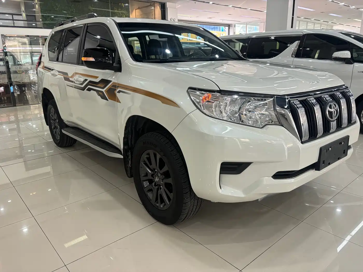 Toyota Prado 2018 3.5L Auto SX фото 3