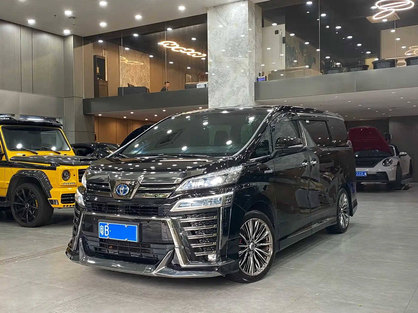 Toyota Vellfire 2020 2020 Twin Engine 2.5L HV Premium Edition