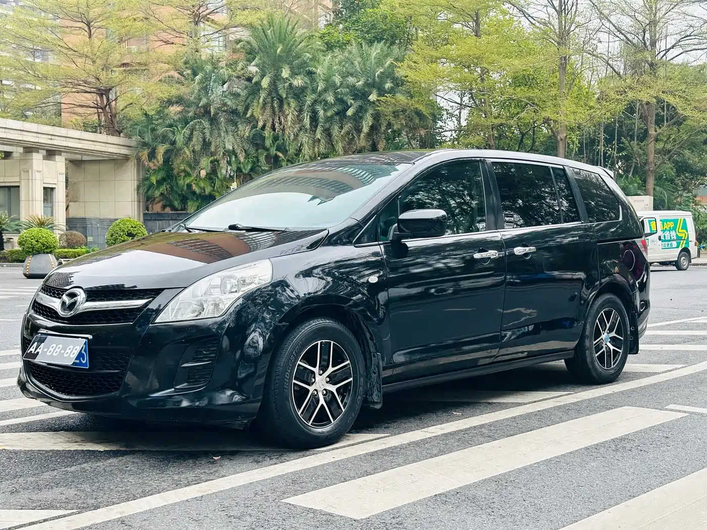 Mazda 8 2013 2013 2.5L Elite