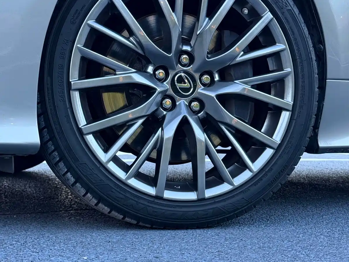 Lexus RC 2017 2016 200t F SPORT Edition