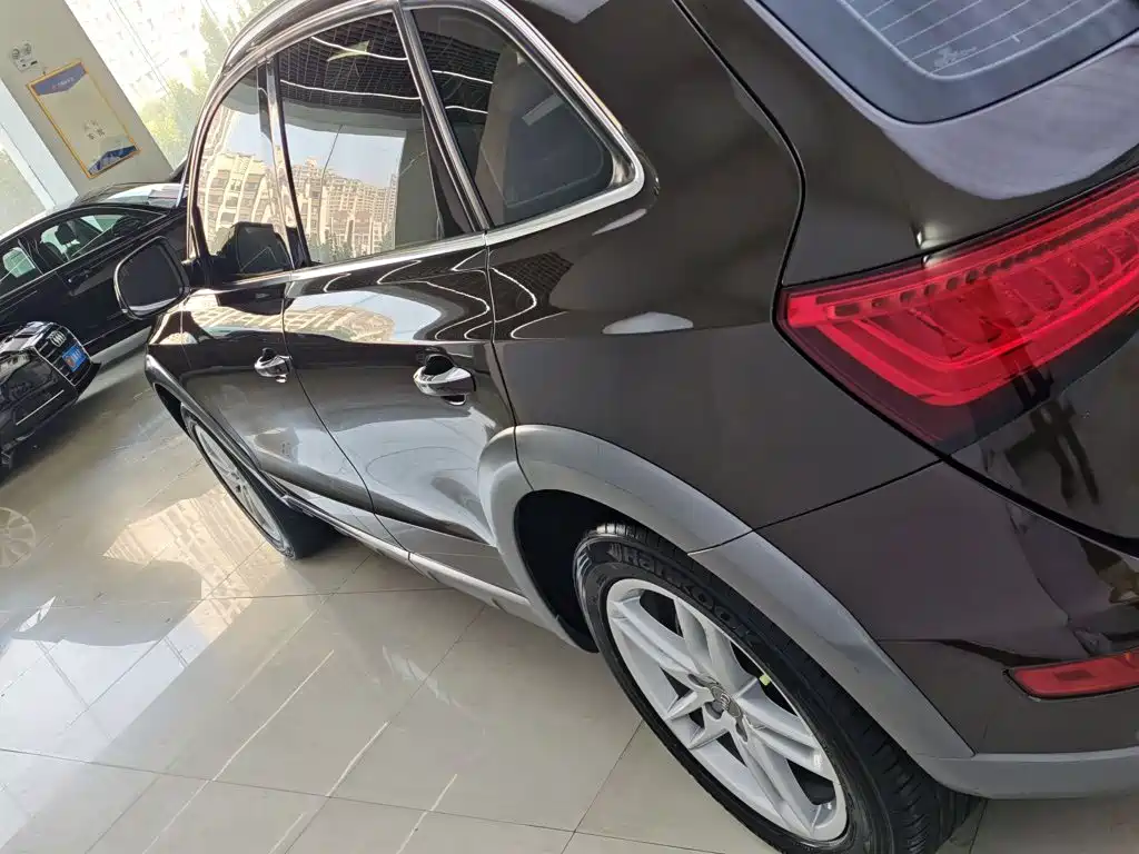 Audi Q5 2018 2017 Plus 40 TFSI Technology