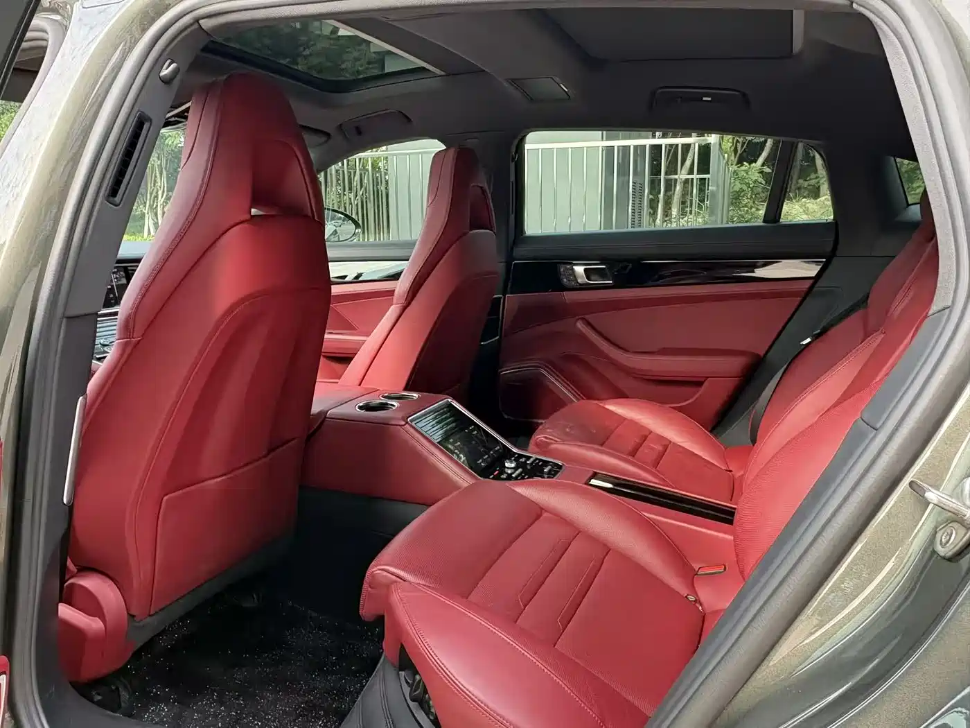 Porsche Panamera 2022 Panamera Executive Long Wheelbase Platinum Edition 2.9T фото 6