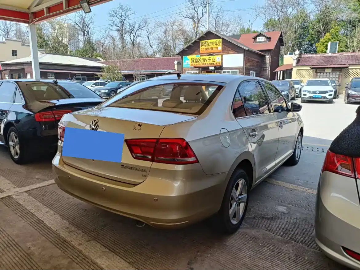 Volkswagen Santana 2015 1.6L Automatic Comfort Edition фото 6