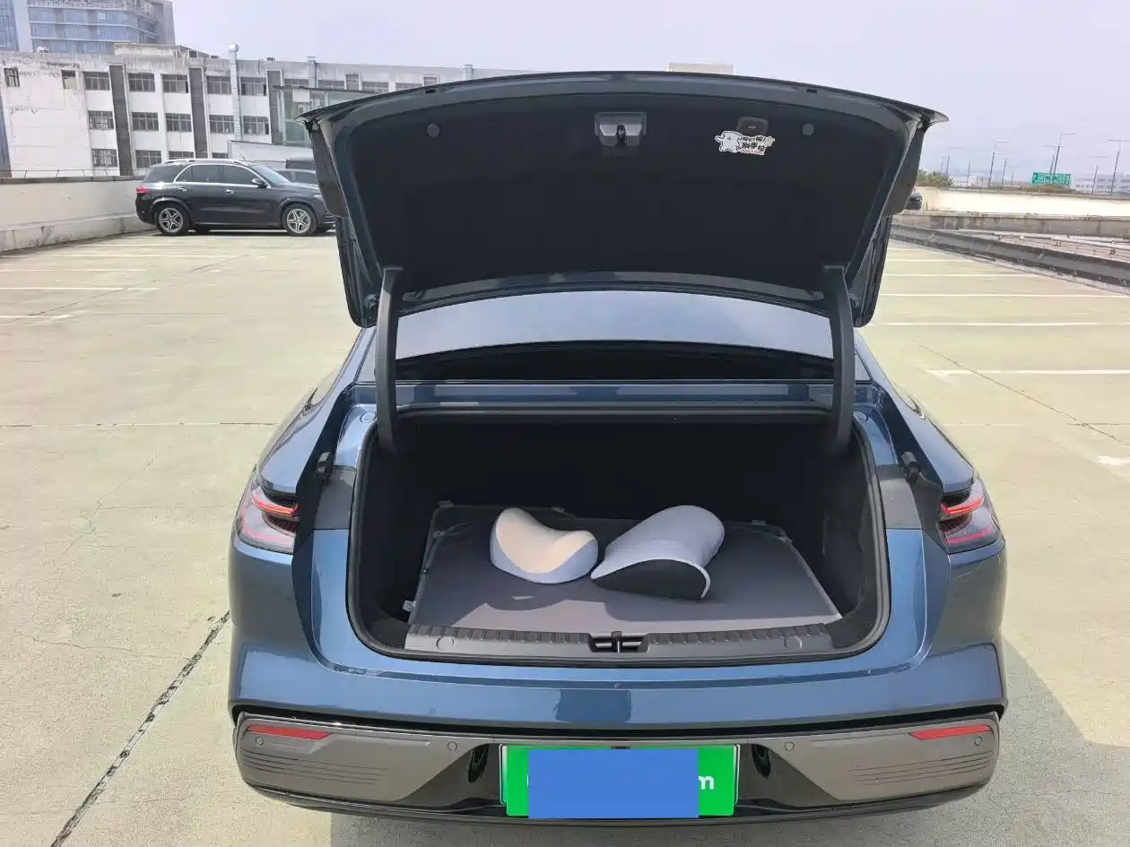 GEELY GALAXY GALAXY SPARKLE 8