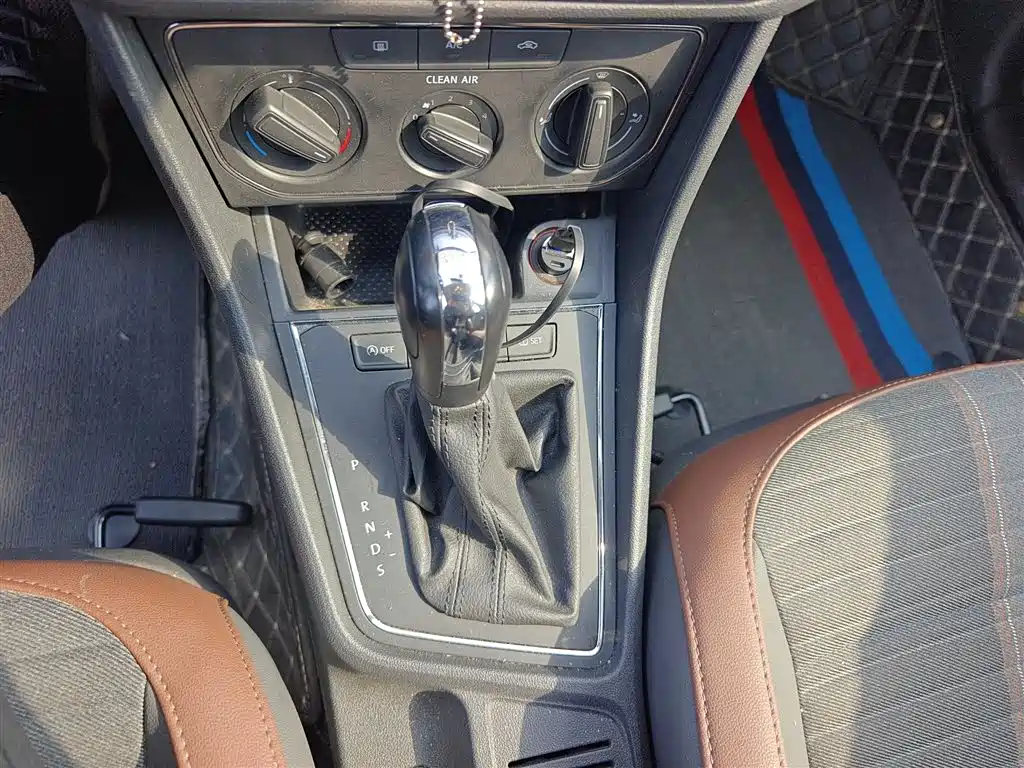 Volkswagen Lavida 2019 Lavida Start 1.5L Auto Comfort (China VI) фото 7