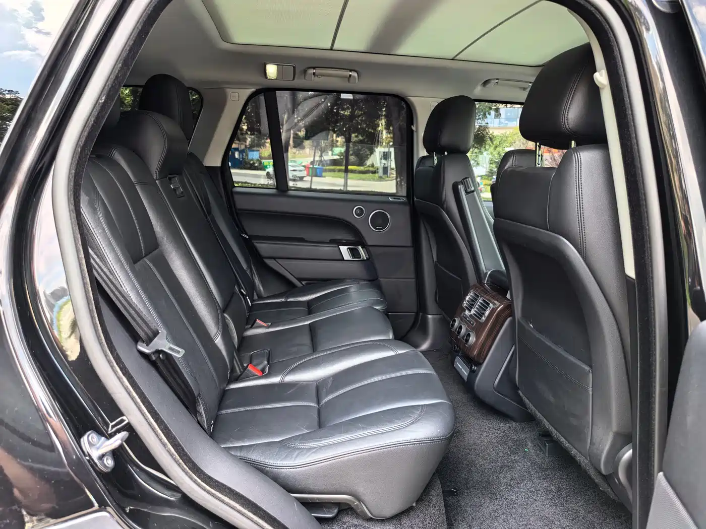 Land Rover Range Rover 2017 3.0 SC V6 Golden Age Edition фото 11