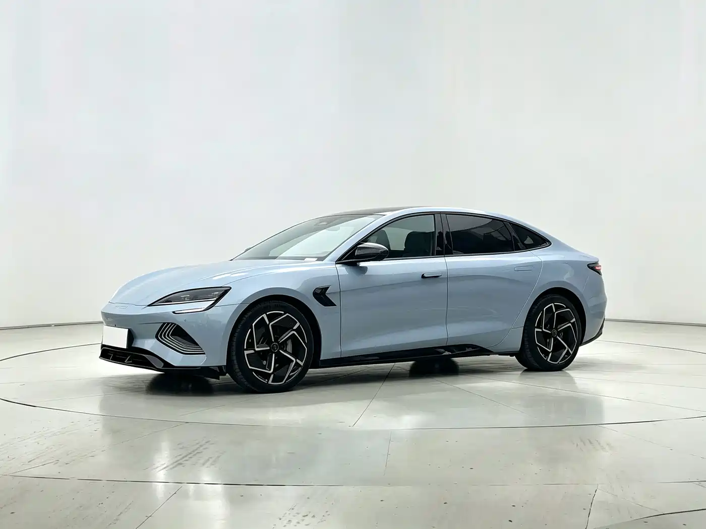 BYD Seal 2022 — пригон из Китая