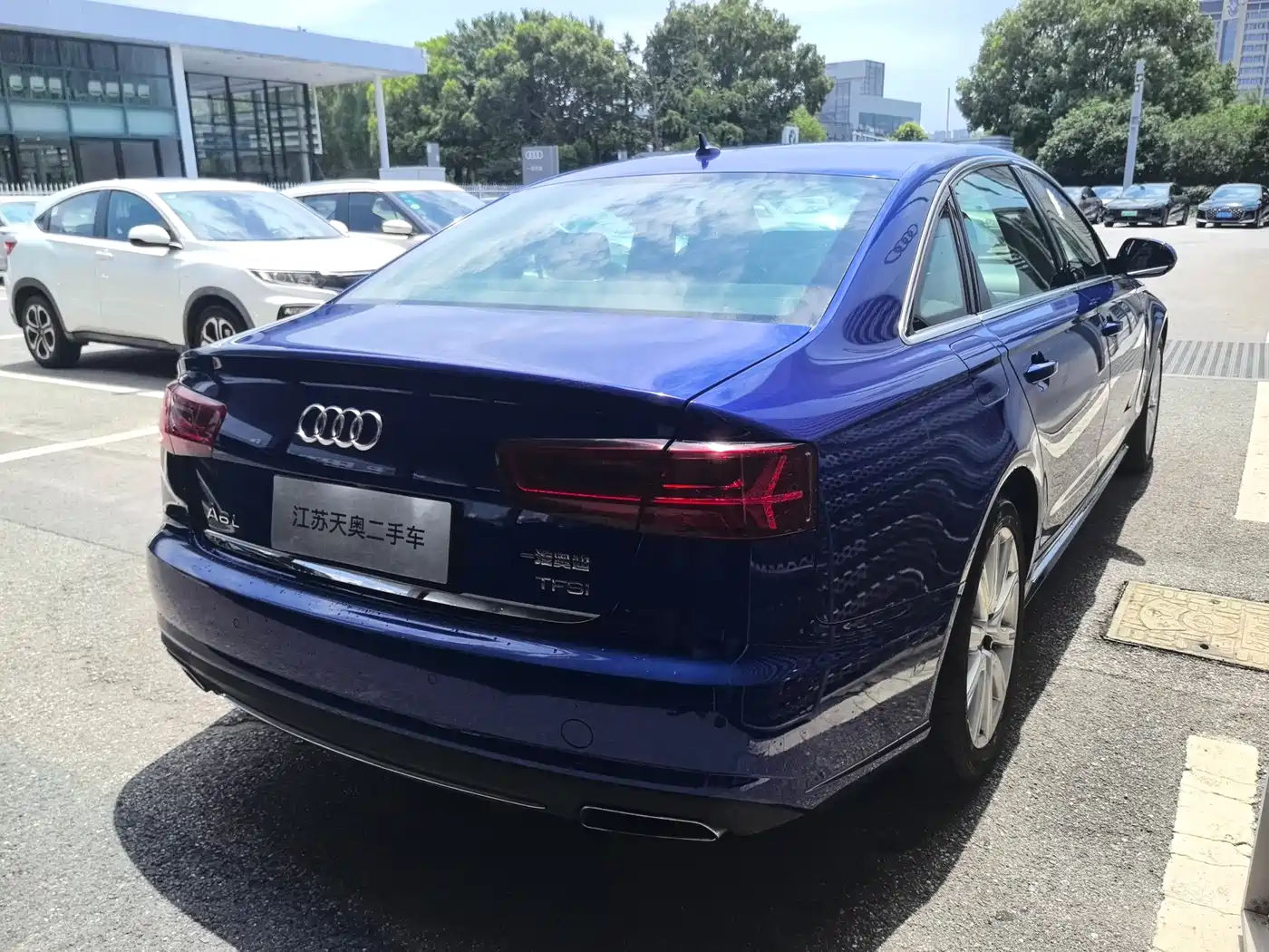 Фото 7 - Audi A6L