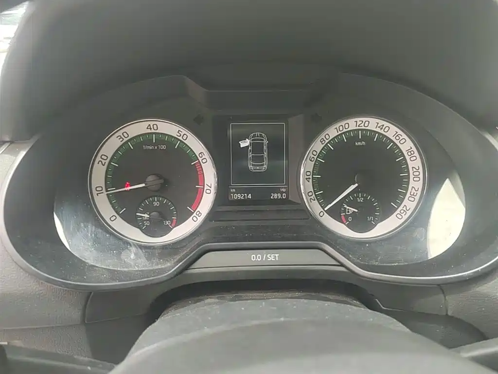Škoda Octavia 2019 1.5L Automatic Smart Luxury China VI фото 12