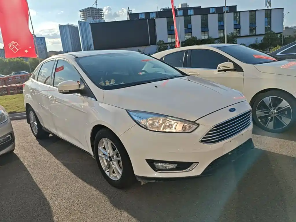 Photo 4 - Ford Focus