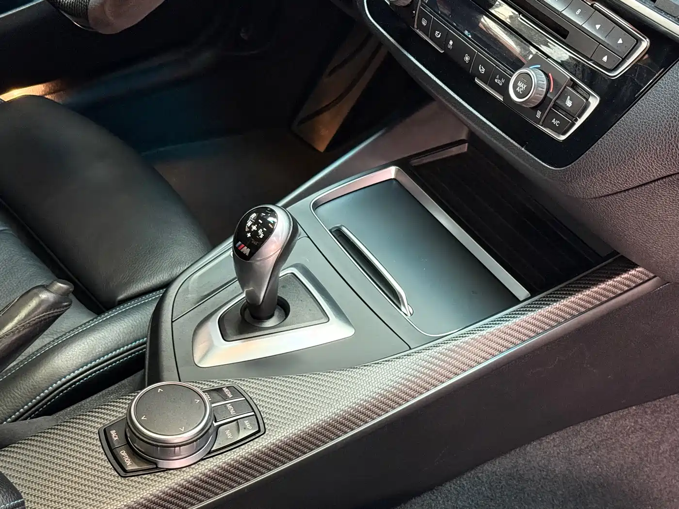 BMW M2 2018 M2 фото 13