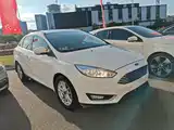 Фото 4 - Ford Focus