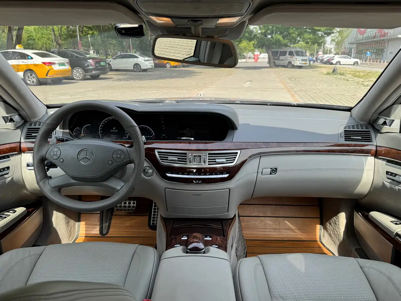 Mercedes-Benz S-Class AMG 2010 AMG S 65 фото 10