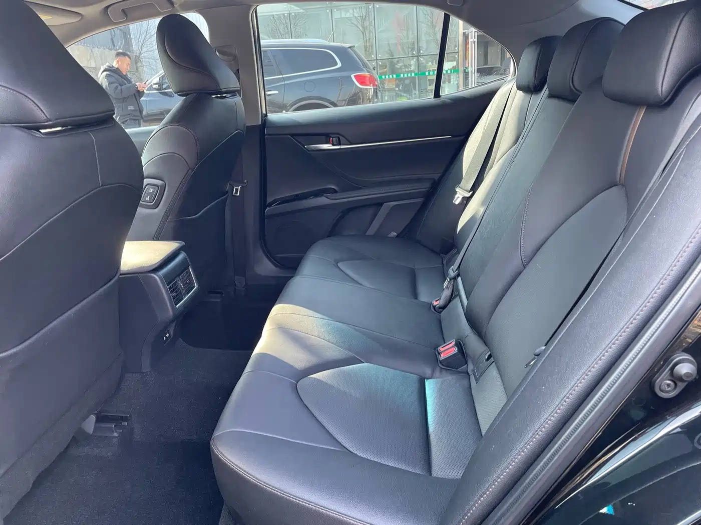 Toyota Camry 2021 2.0G Luxury Edition фото 12