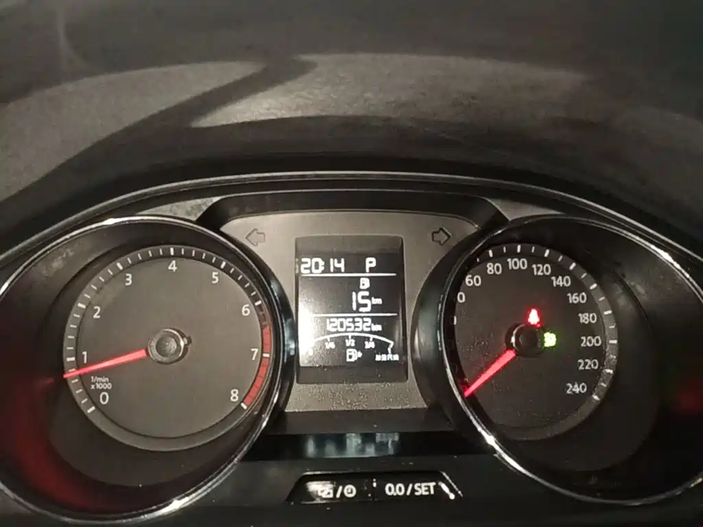 Volkswagen Bora 2018 1.5L Automatic Fashion фото 12