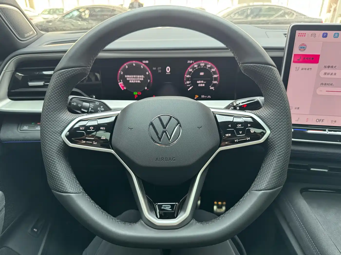 Volkswagen Teramont 2025 Teramont Pro 450TSI 4WD Summit Edition фото 27