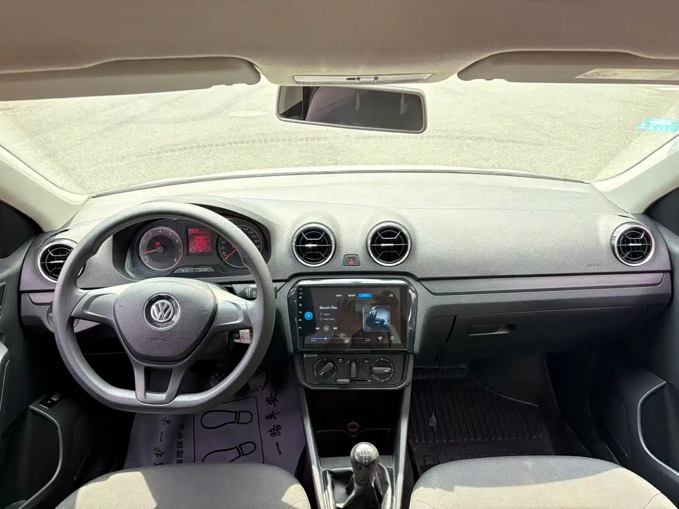 Volkswagen Jetta 2017 1.4L Manual Fashion фото 10
