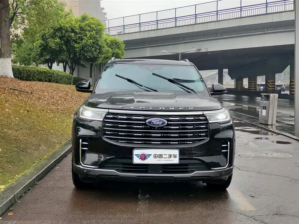FORD EXPLORER