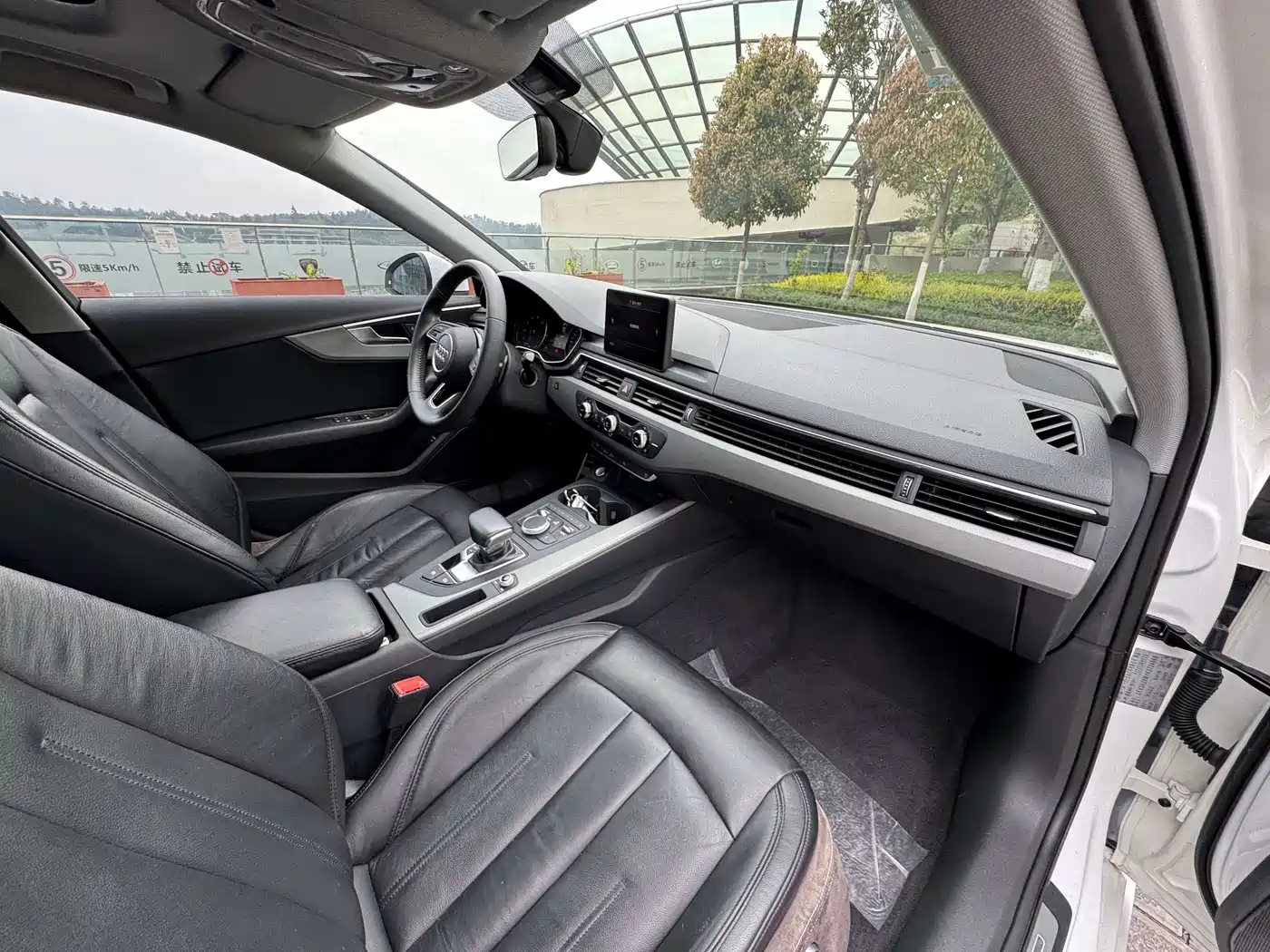 Audi A4L 2019 40 TFSI Progressive (China VI) фото 21