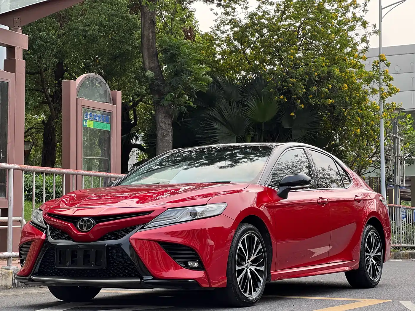 Toyota Camry 2019 2.5S Stylish (China V) фото 24