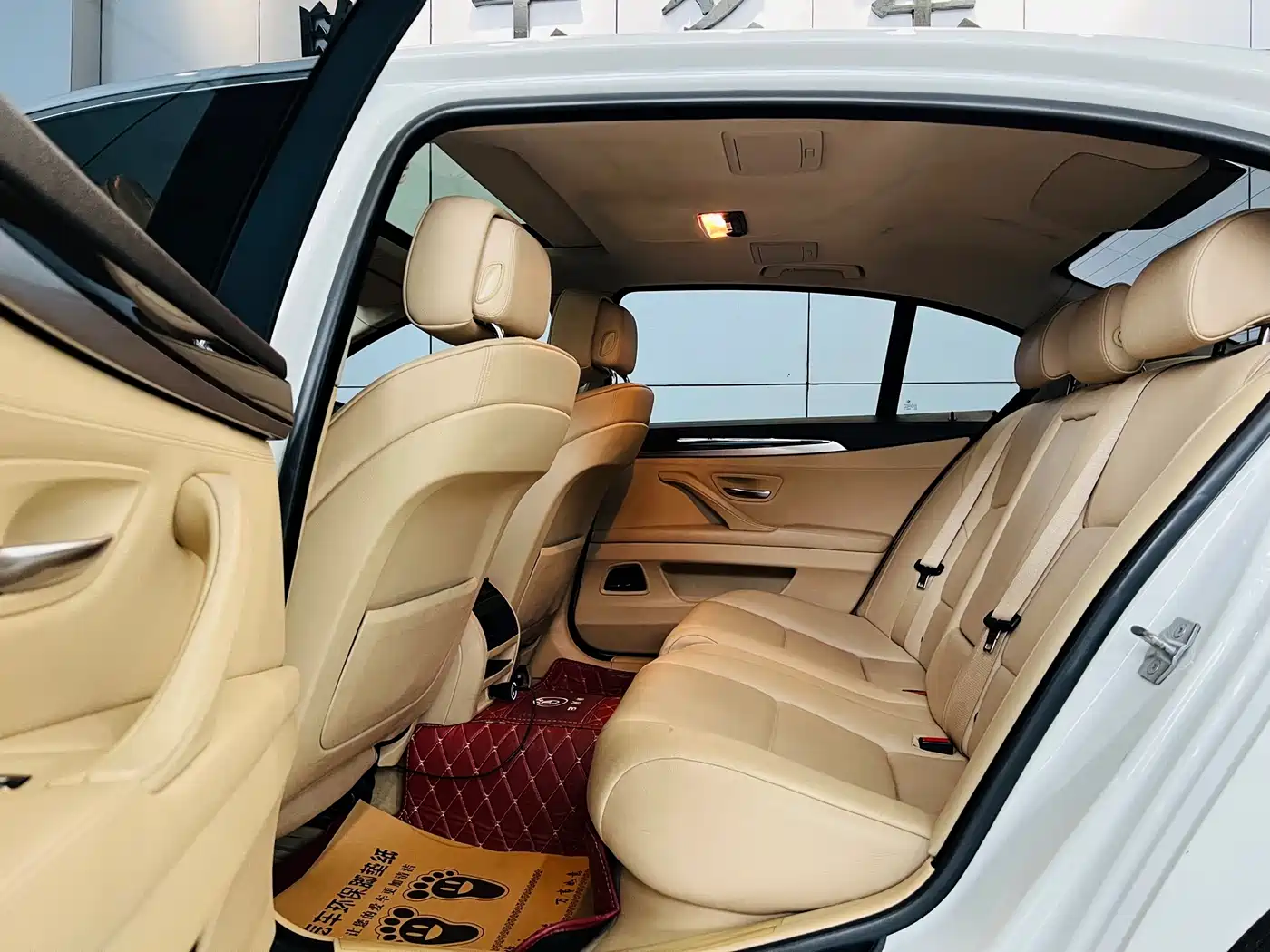 BMW 5 Series 2013 520Li Elegance фото 9