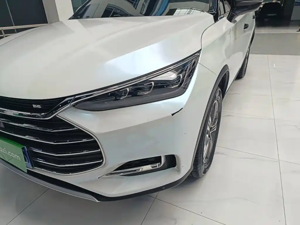Фото 24 - BYD Tang
