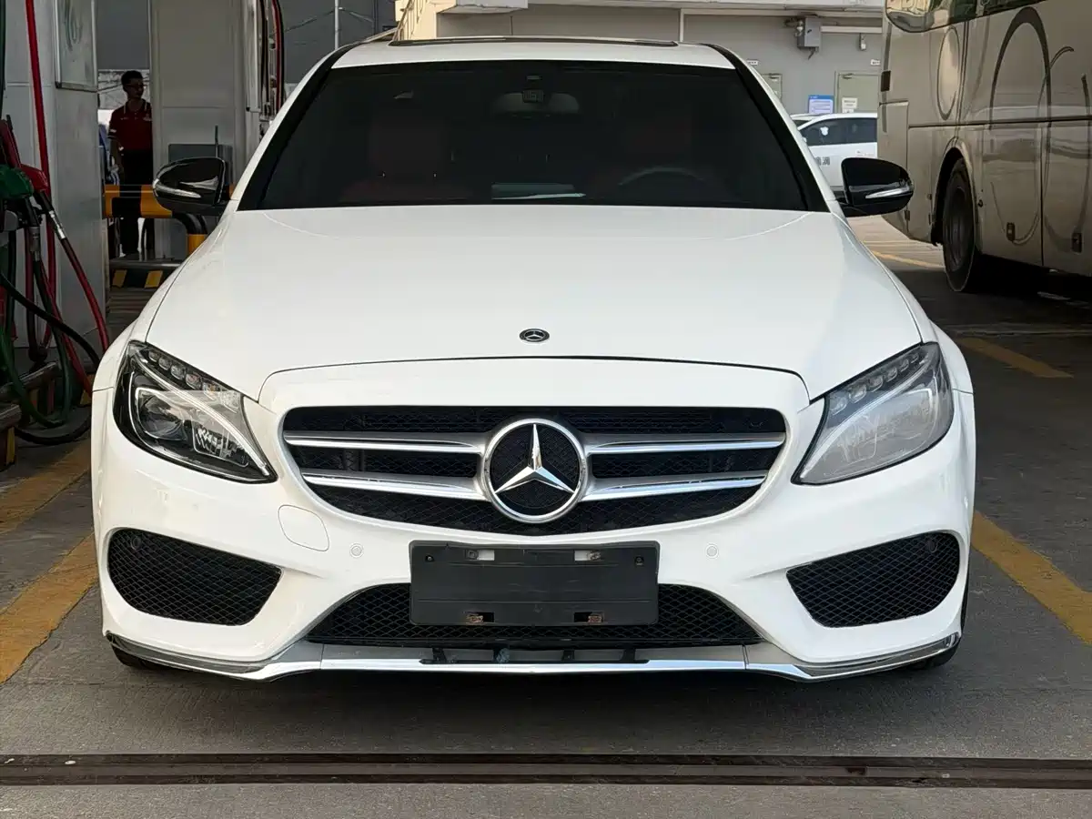 Mercedes-Benz C-Class 2017 Facelift C 200 Sport Edition фото 2