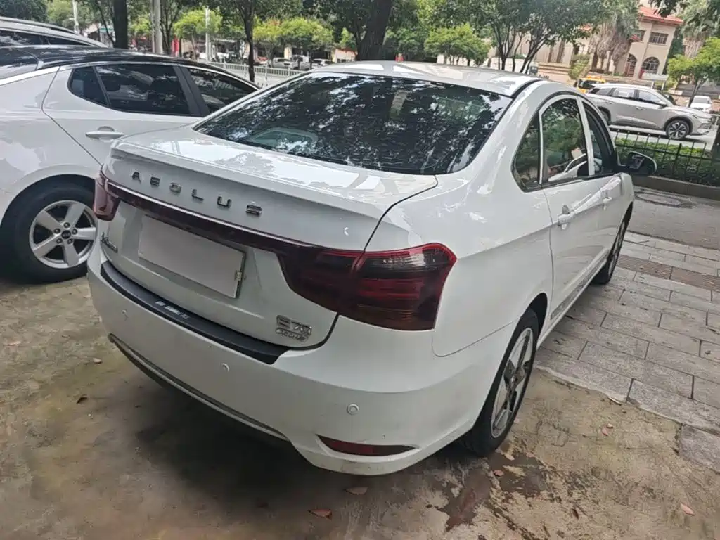 Dongfeng Aeolus Dongfeng Fengshen E70 2022 2021 Facelift 360H Battery Swap Version