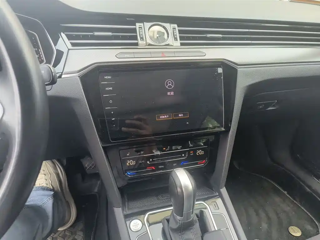 Volkswagen Magotan 2021 330TSI DSG 30th Anniversary Edition фото 6