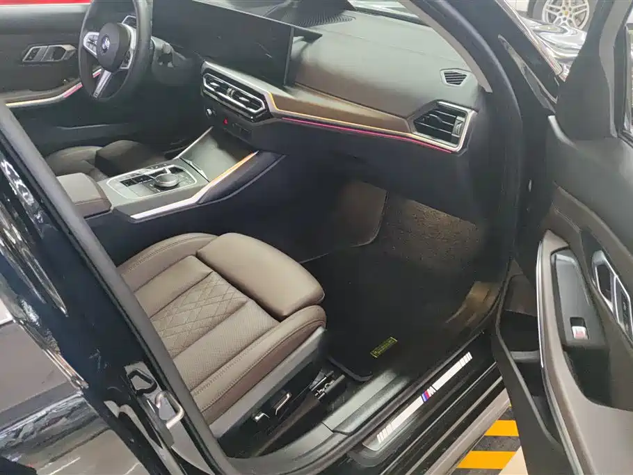 BMW 3 Series 2024 325i M Sport Package фото 8