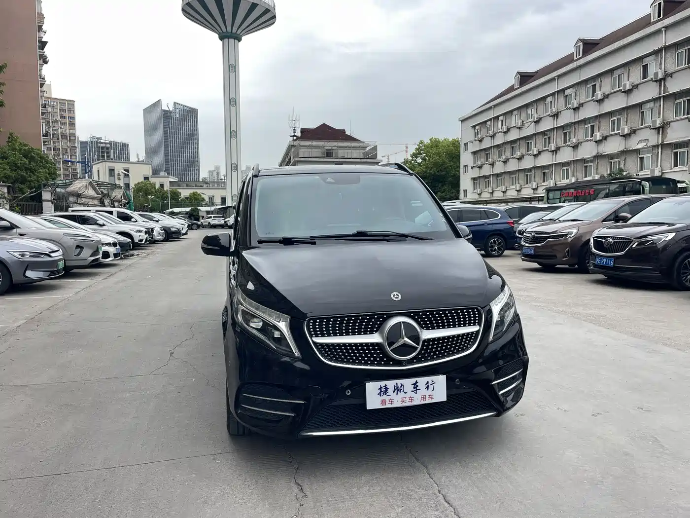 Mercedes-Benz V-Class 2020 Model V 260 L Long Wheelbase Luxury фото 3