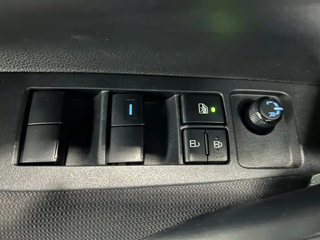 Toyota Corolla 2021 TNGA 1.5L CVT Pioneer Edition фото 9