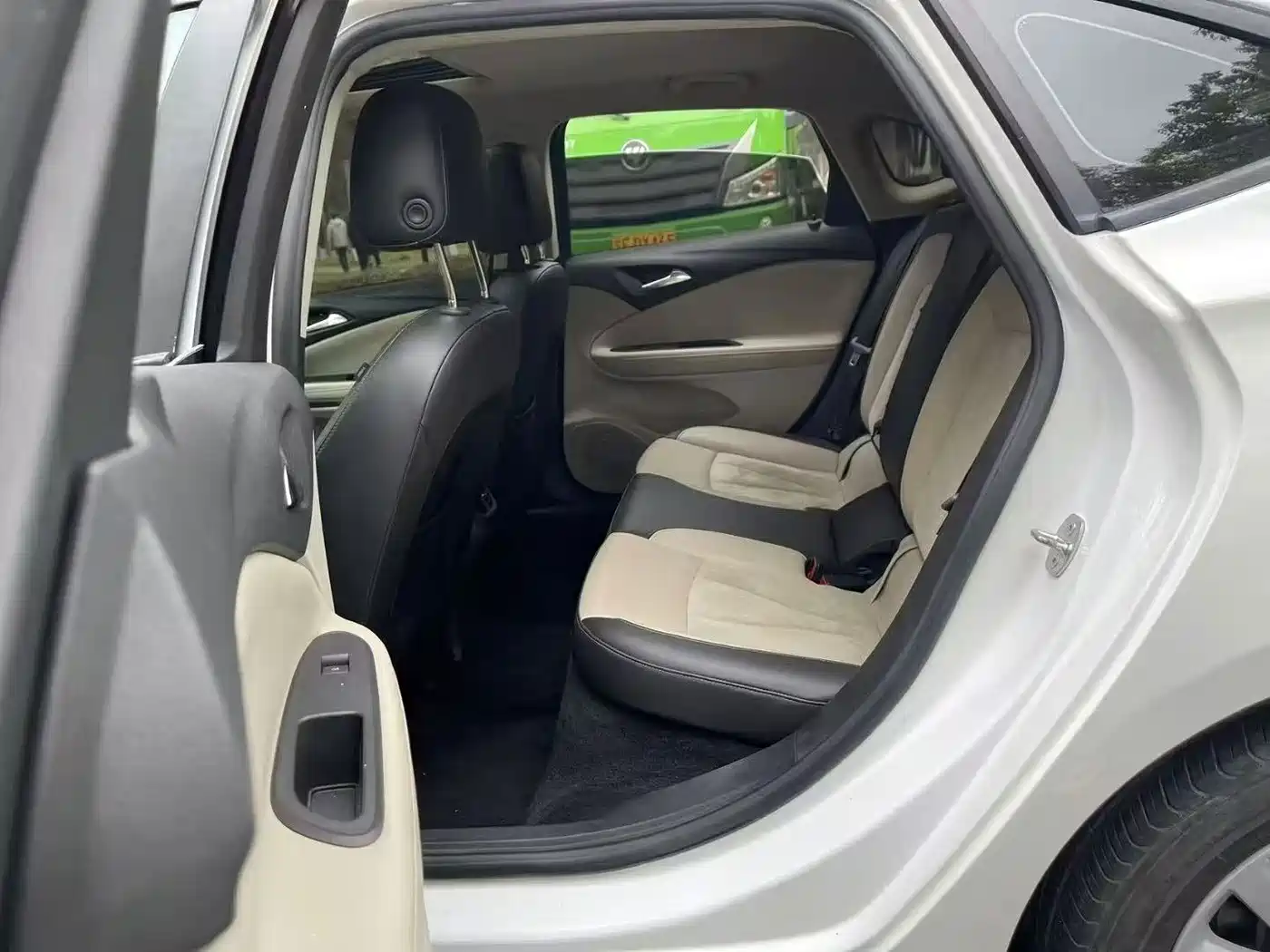 Фото 8 - Buick Verano