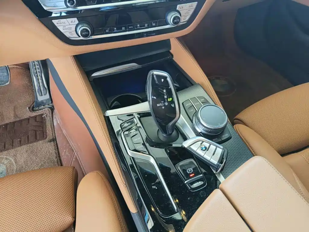 BMW 5 Series (Import) 2023 2022 Model Second Facelift 525i M Sport Package