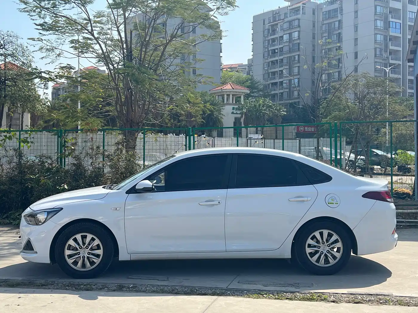 HYUNDAI YUEDONG