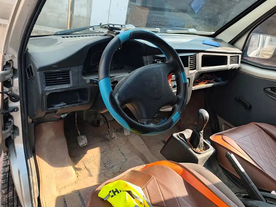 Wuling Motors Wuling Zhiguang 2015 2014 1.2L Extended LD6