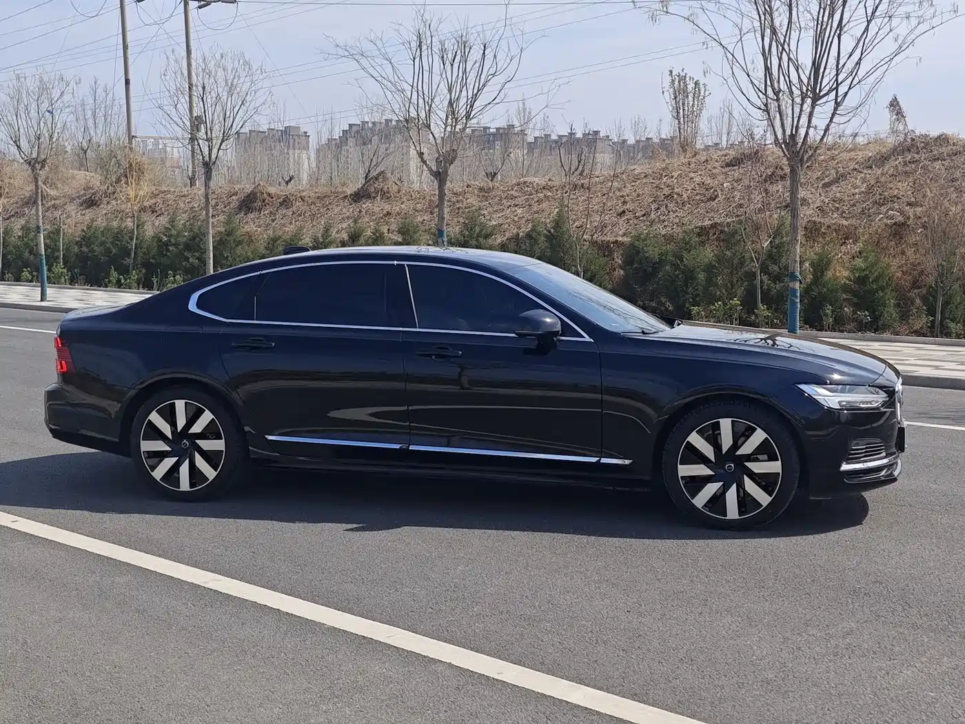 VOLVO S90 PLUG IN HYBRID