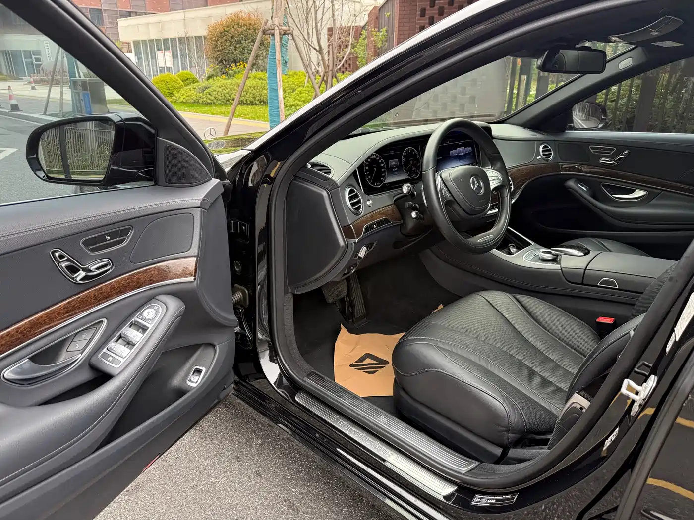 Mercedes-Benz S-Class 2017 S 320 L Business Upgrade Edition фото 3