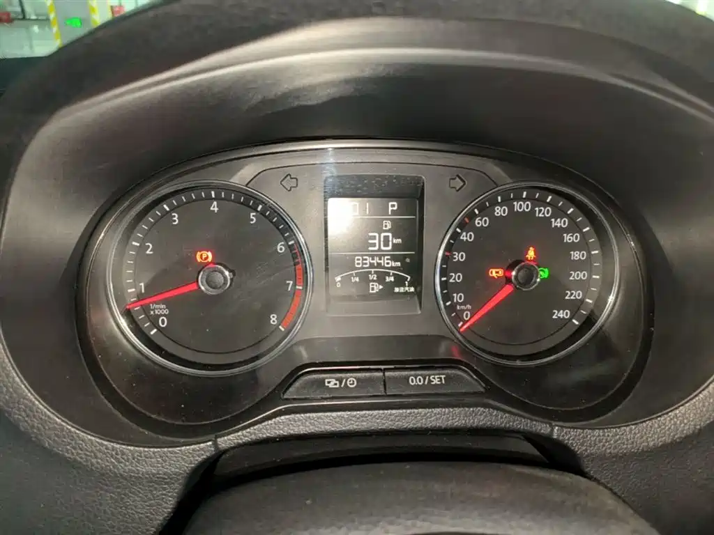 Volkswagen Polo 2016 1.6L Automatic Comfort фото 18