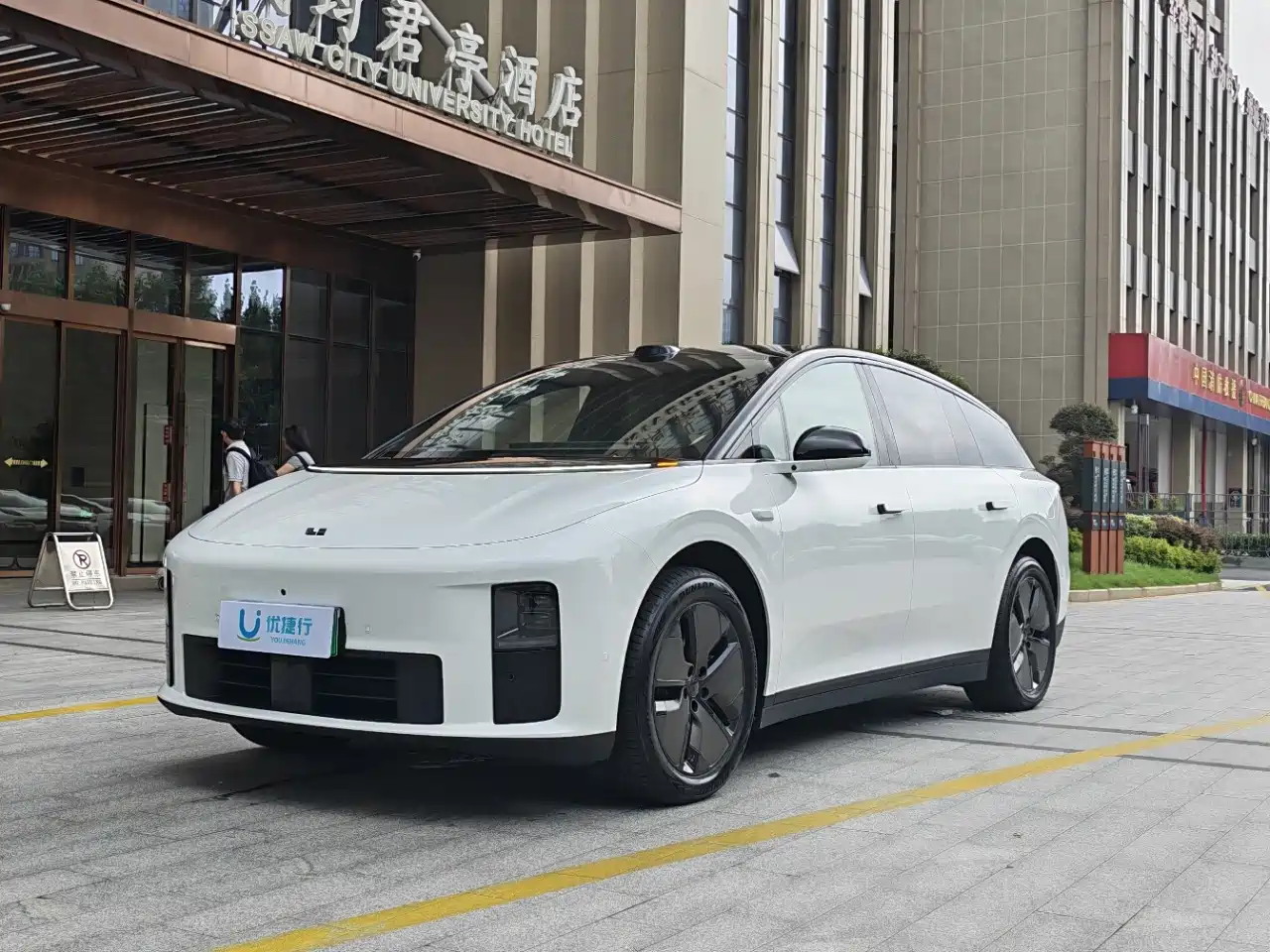 2026 Li Auto i6