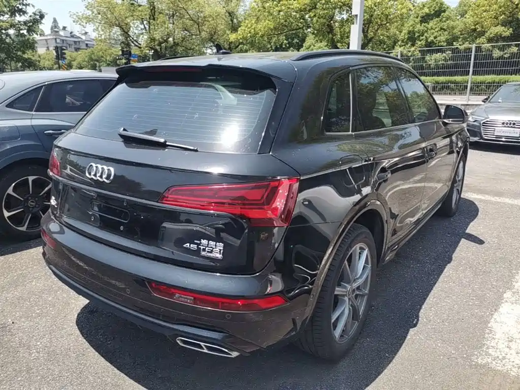 Audi Q5L 2024 Model 45 TFSI Luxury Dynamic фото 12