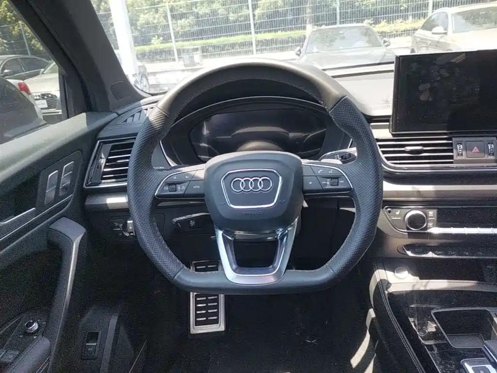 Audi Q5L 2024 Model 45 TFSI Luxury Dynamic фото 17